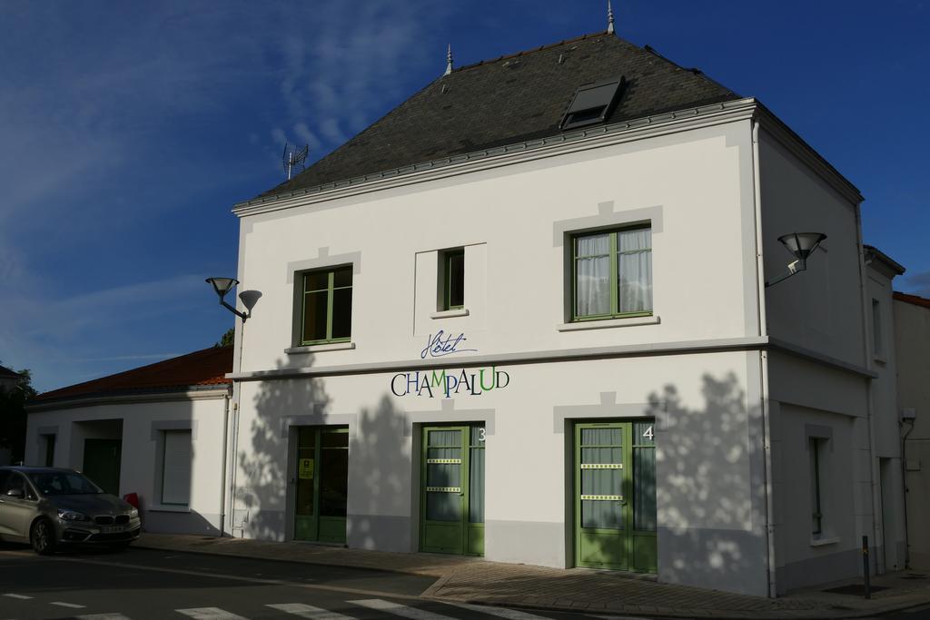 Logis Hotels Le Champalud Restaurant La Citadelle Oree-d'Anjou Kültér fotó