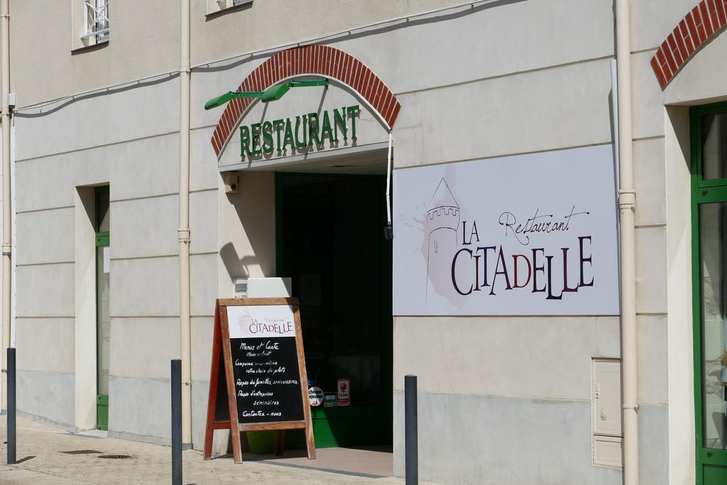 Logis Hotels Le Champalud Restaurant La Citadelle Oree-d'Anjou Kültér fotó